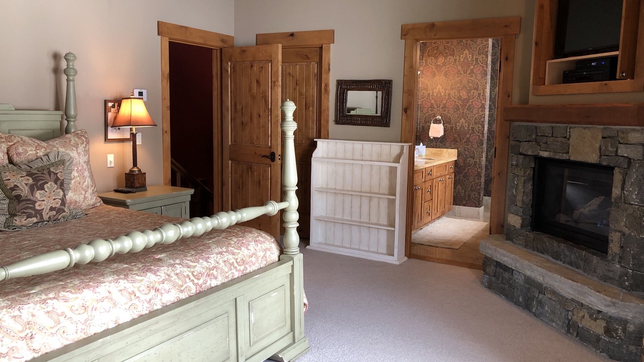 Photo of Livingroom in Stowe Area