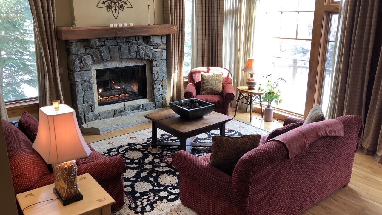 Photo of Livingroom in Stowe Area