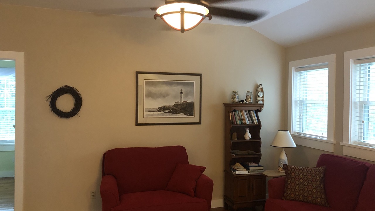 Photo of Livingroom in York Harbor