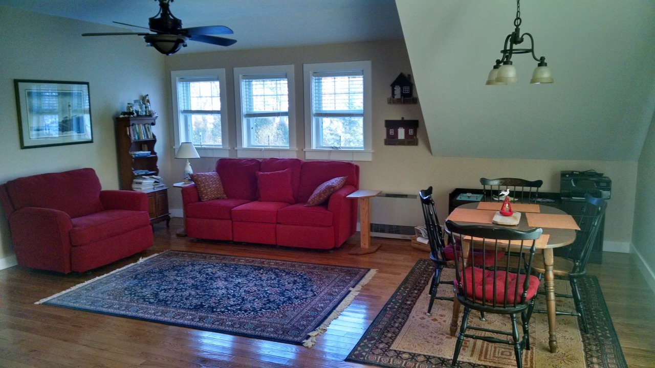 Photo of Livingroom in York Harbor