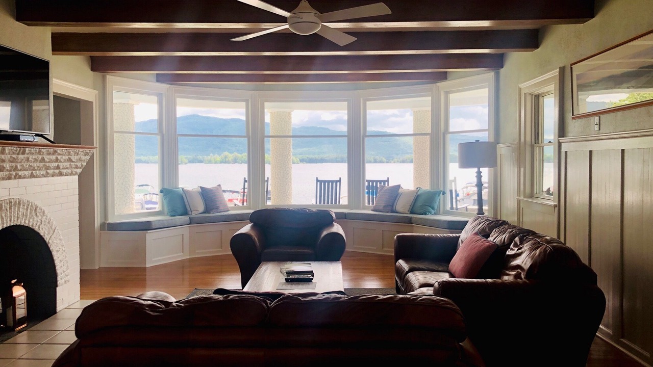 Photo of Livingroom in Lake George