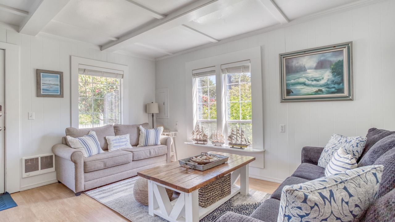 Photo of Livingroom in Gleneden Beach