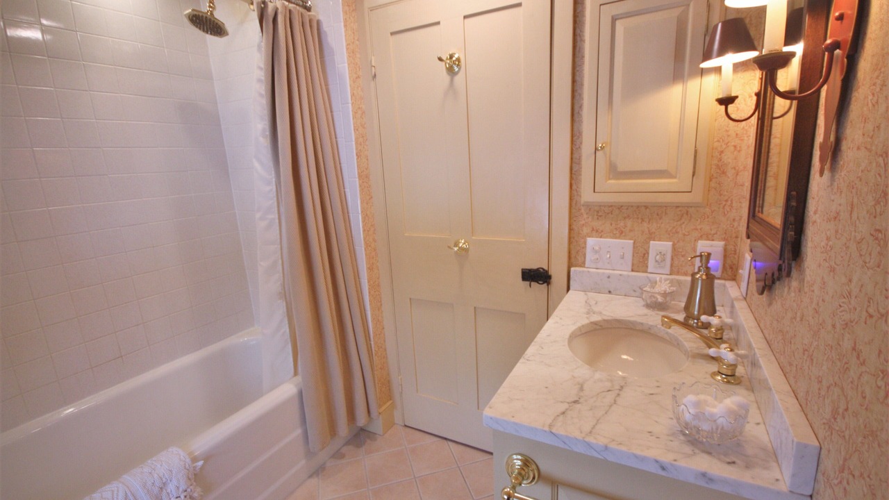 Photo of Bathroom in Fly Creek