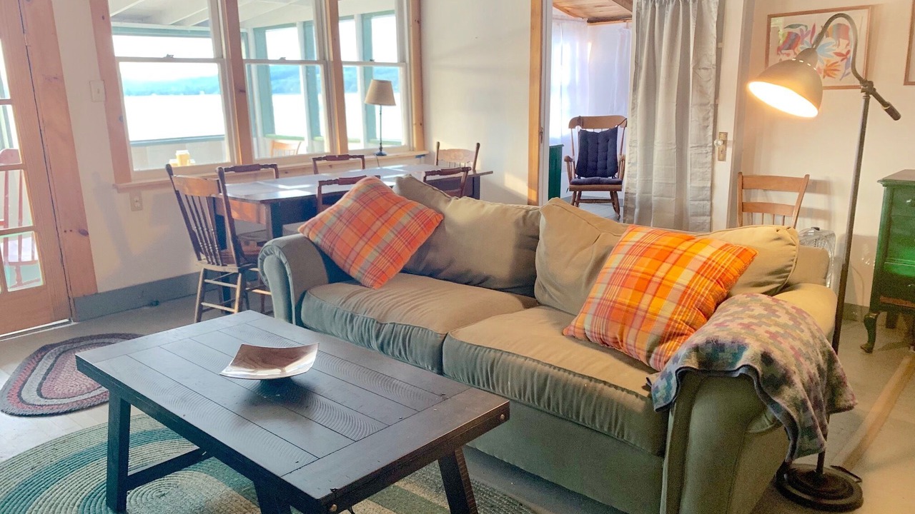 Photo of Livingroom in Derby Center