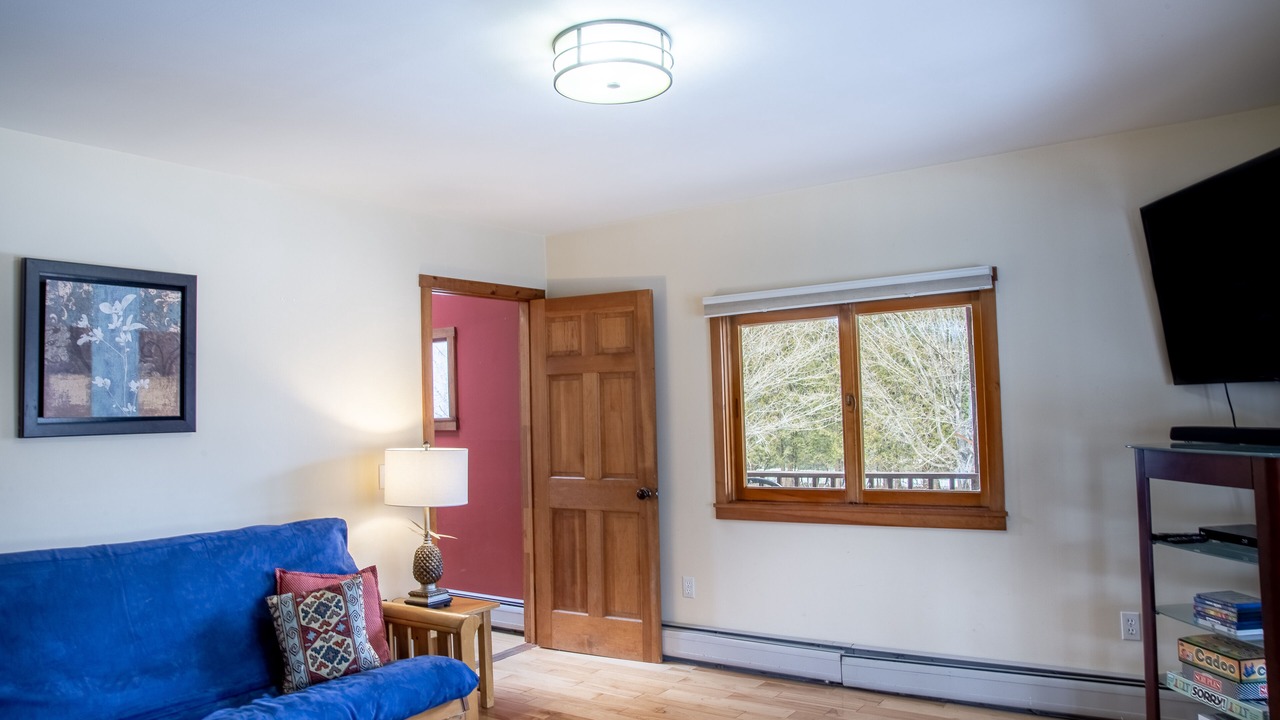 Photo of Livingroom in Warren