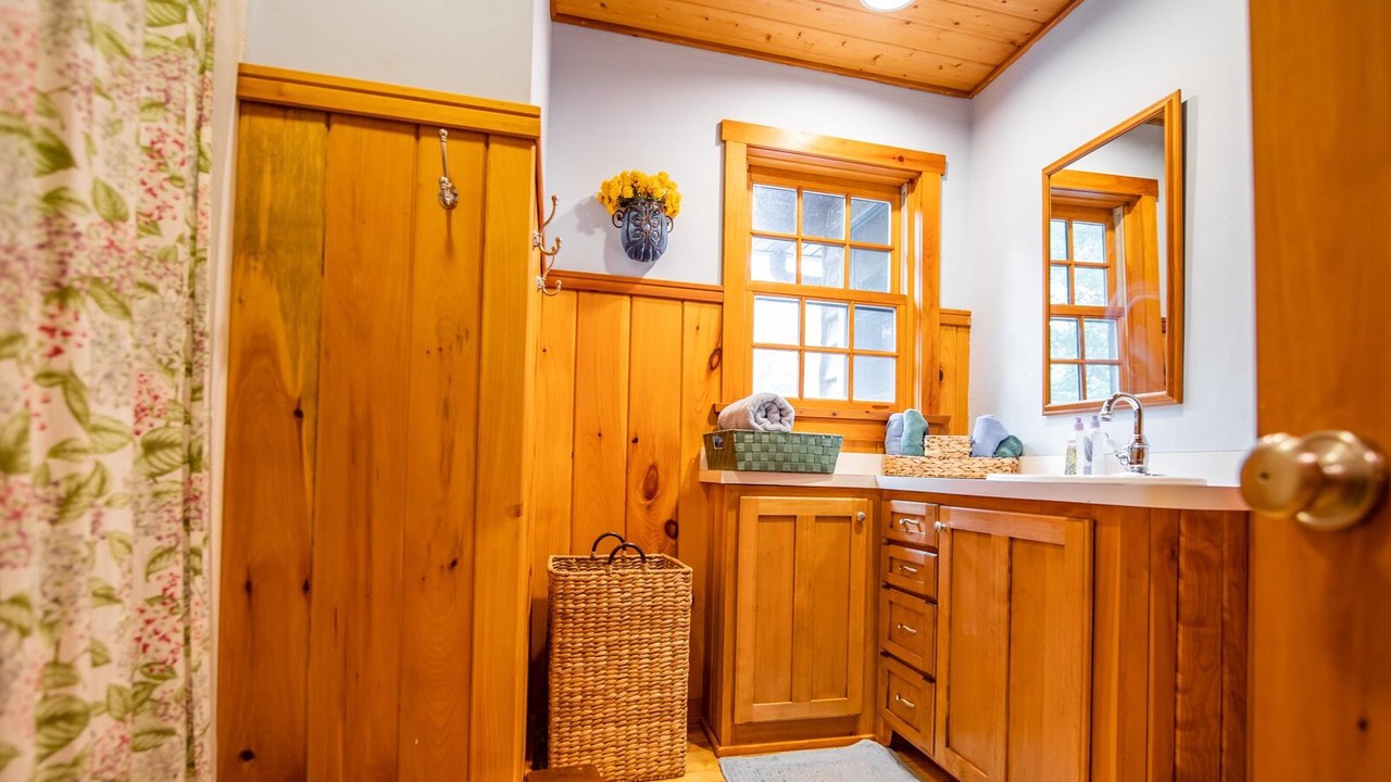 Photo of Bathroom in Eagles Mere