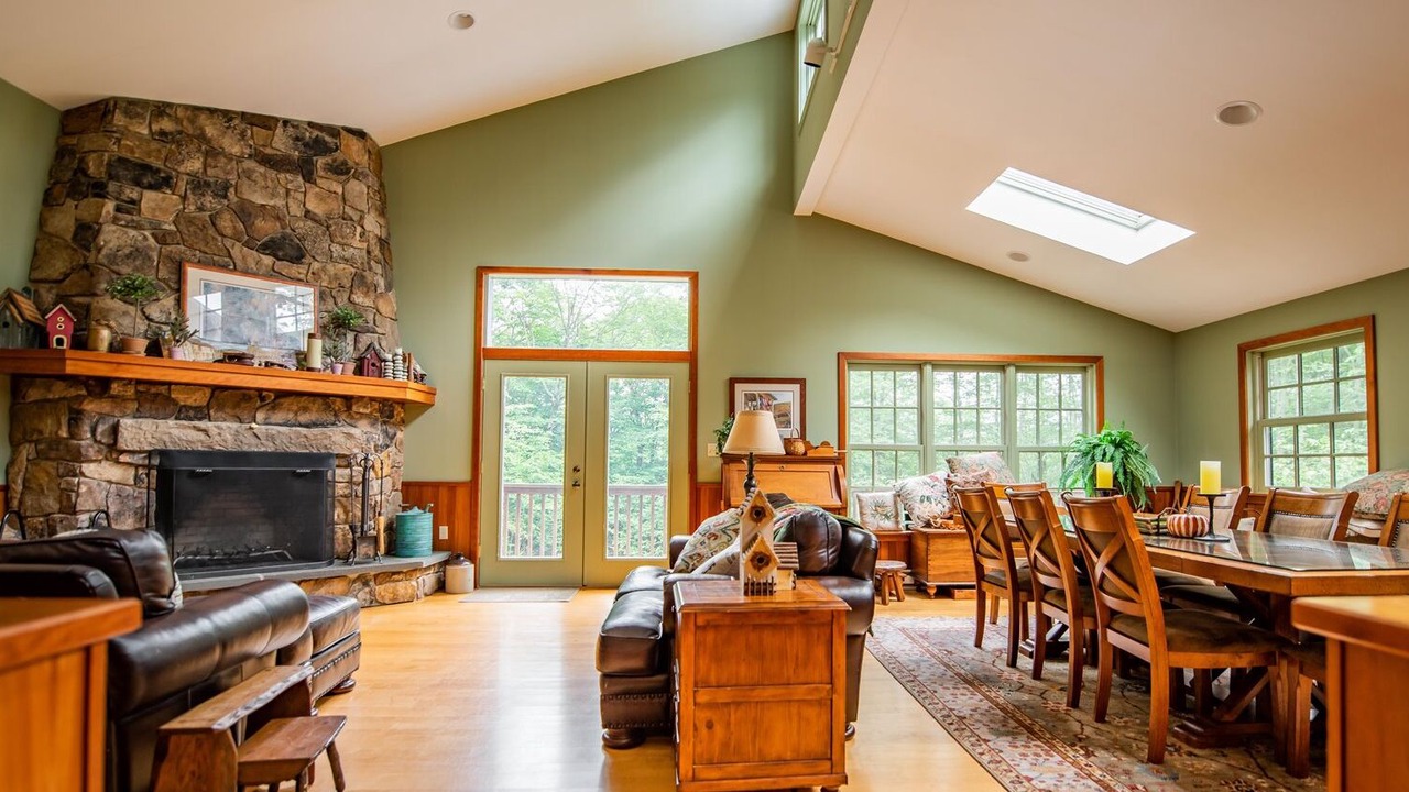 Photo of Livingroom in Eagles Mere