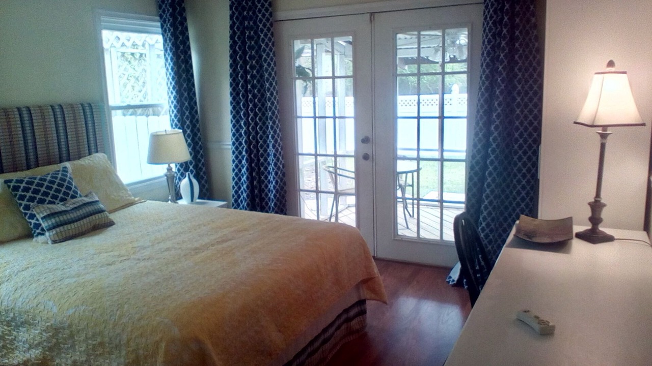Photo of Bedroom in Bacliff