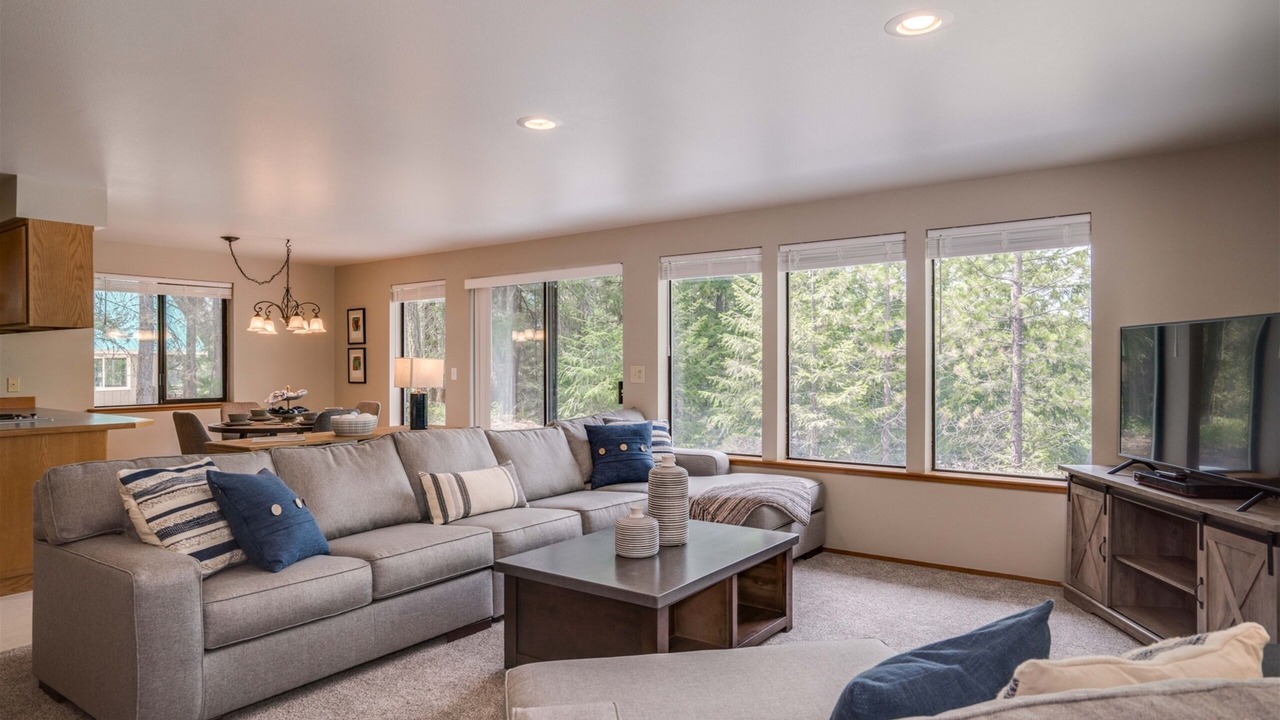 Photo of Livingroom in Ardenvoir