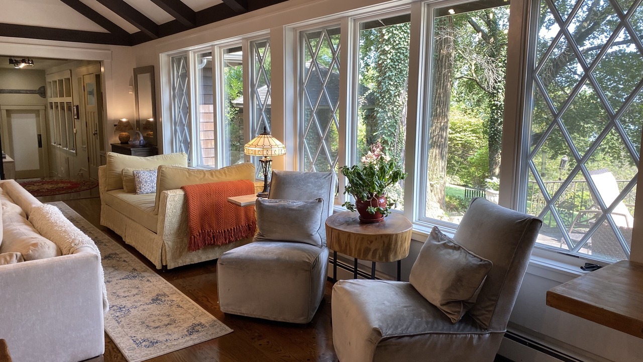 Photo of Livingroom in Town of Orangetown