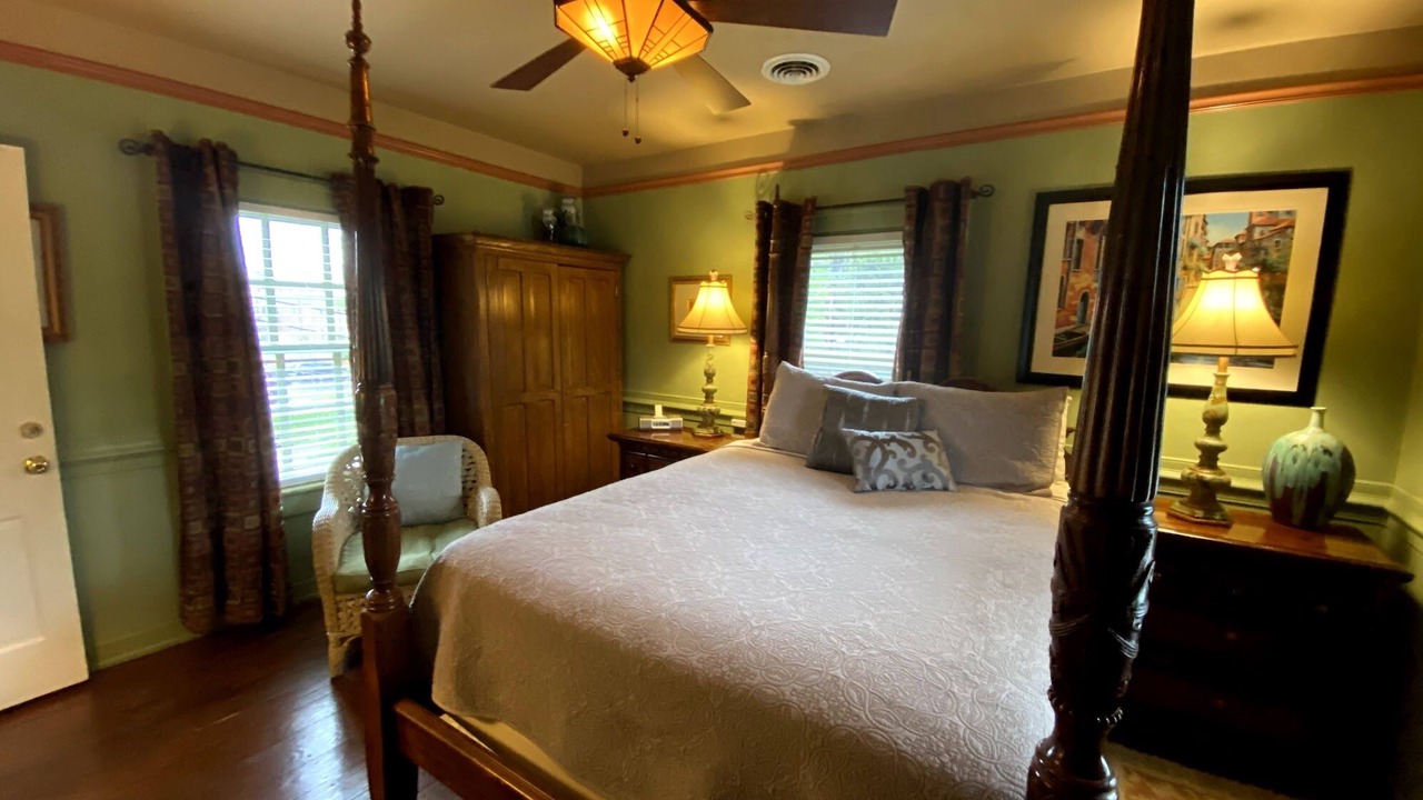 Photo of Bedroom in Williamsburg