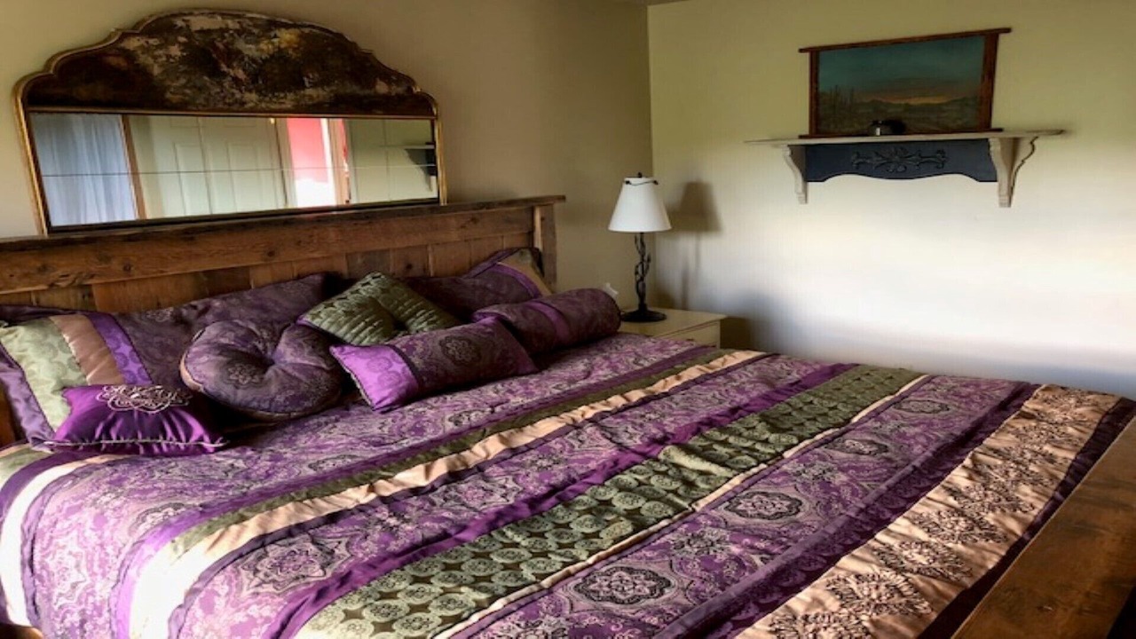 Photo of Bedroom in Hill