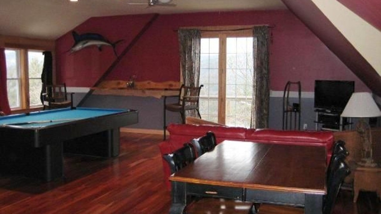 Photo of Bedroom in Hill