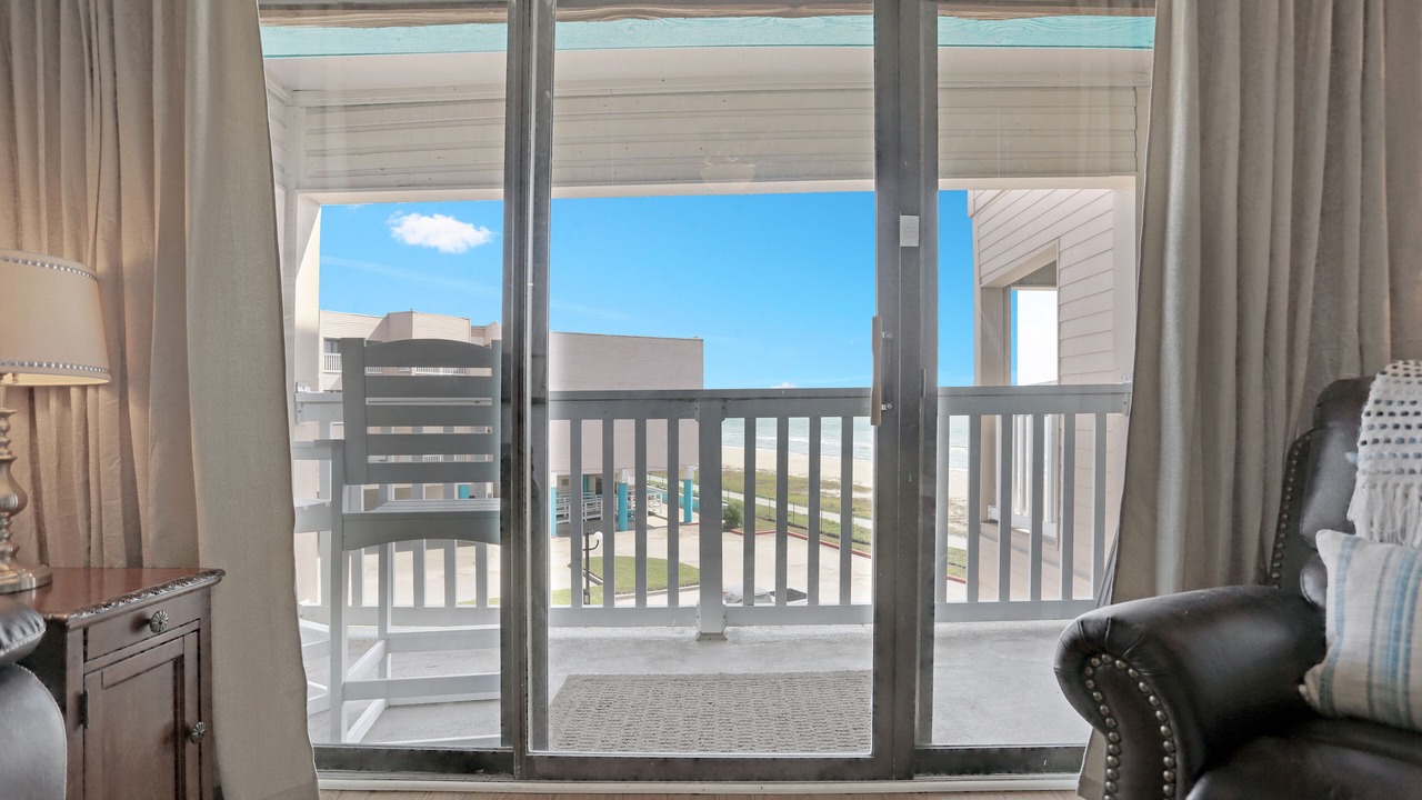 Photo of Patio Balcony in North Beach