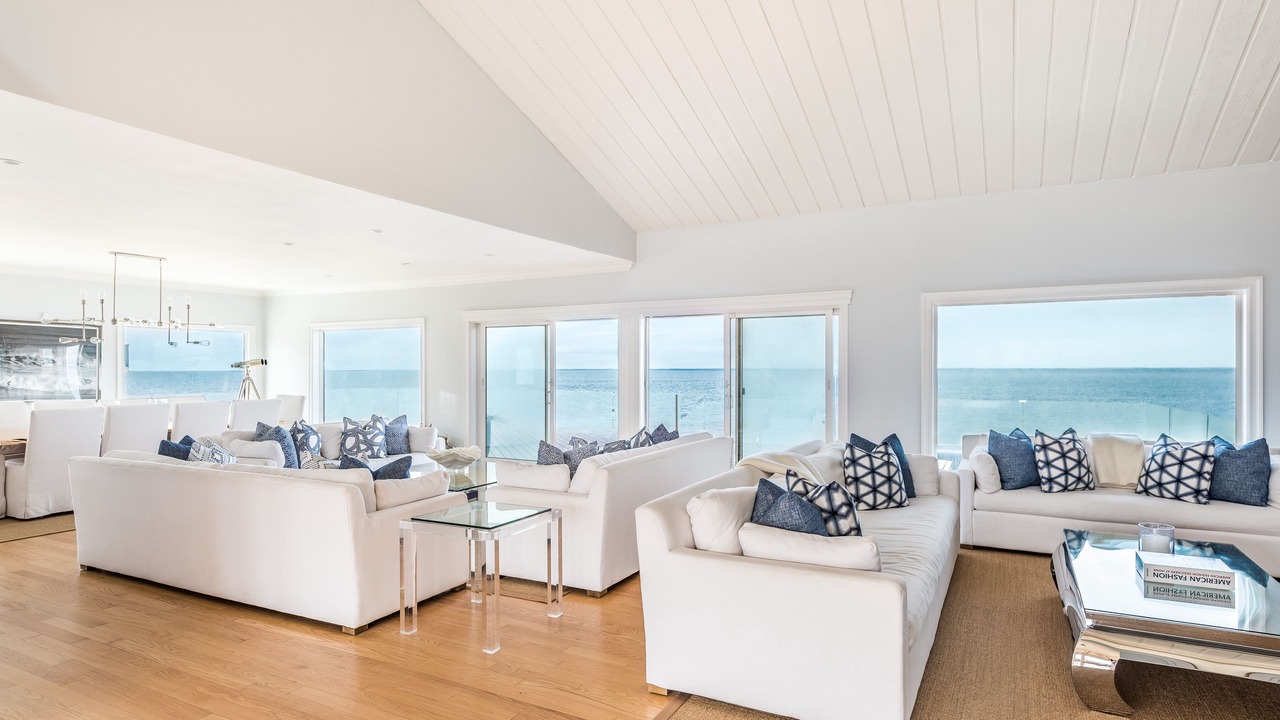 Photo of Livingroom in Culloden Shores