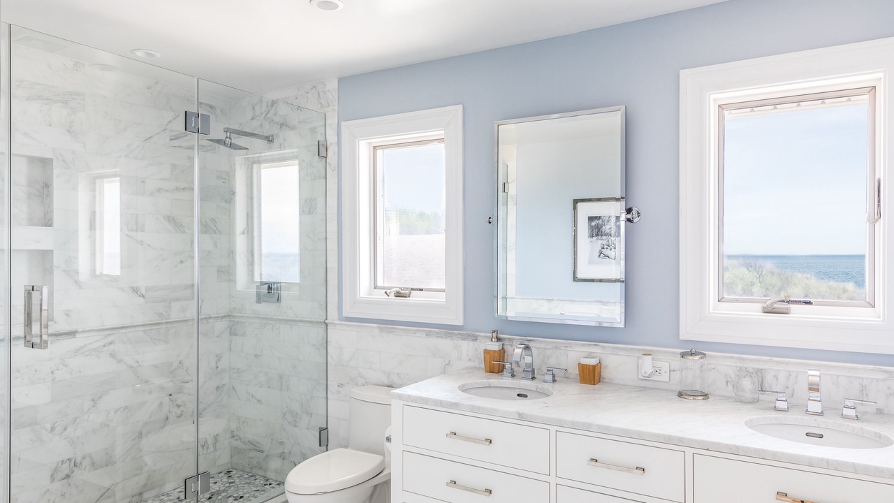 Photo of Bathroom in Culloden Shores