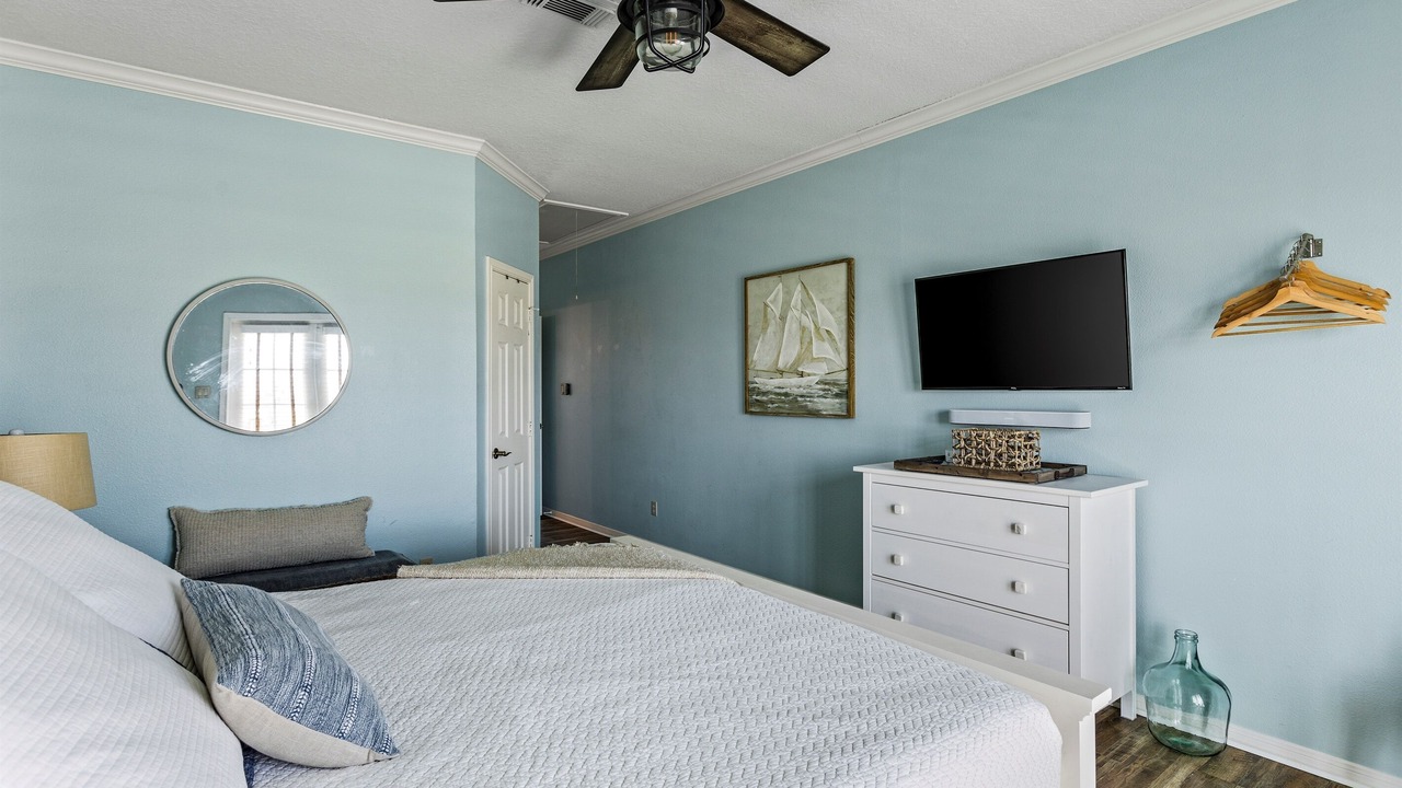 Photo of Bedroom in Surfside Beach