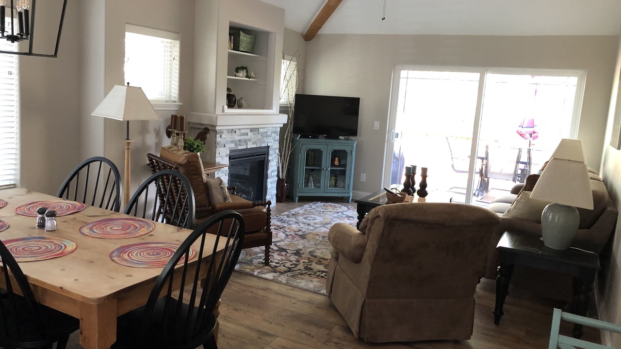 Photo of Livingroom in Redmond