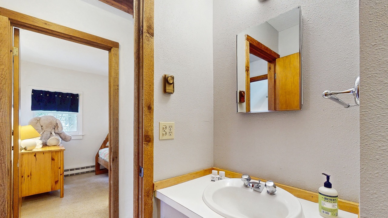Photo of Bathroom in Warren