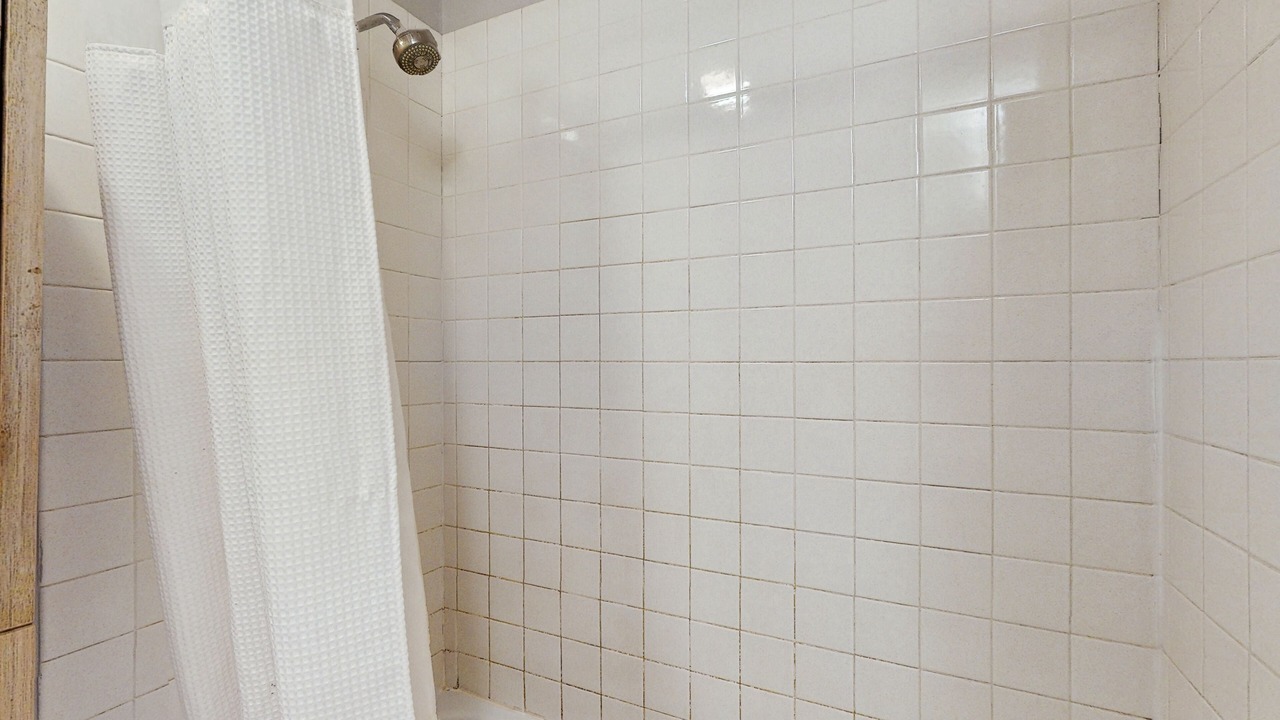 Photo of Bathroom in Warren
