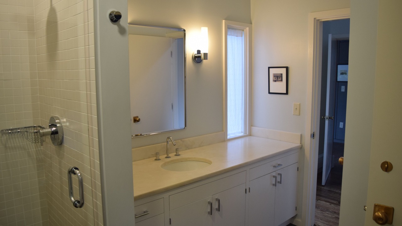 Photo of Bathroom in Williamstown