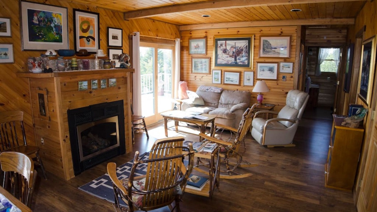 Photo of Livingroom in Eastport
