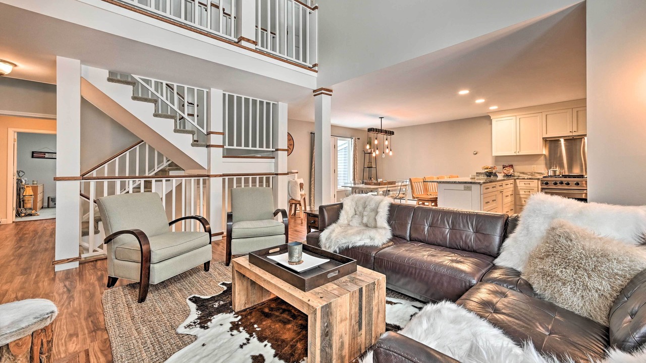 Photo of Livingroom in East Burke