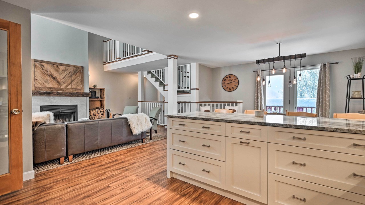 Photo of Livingroom in East Burke