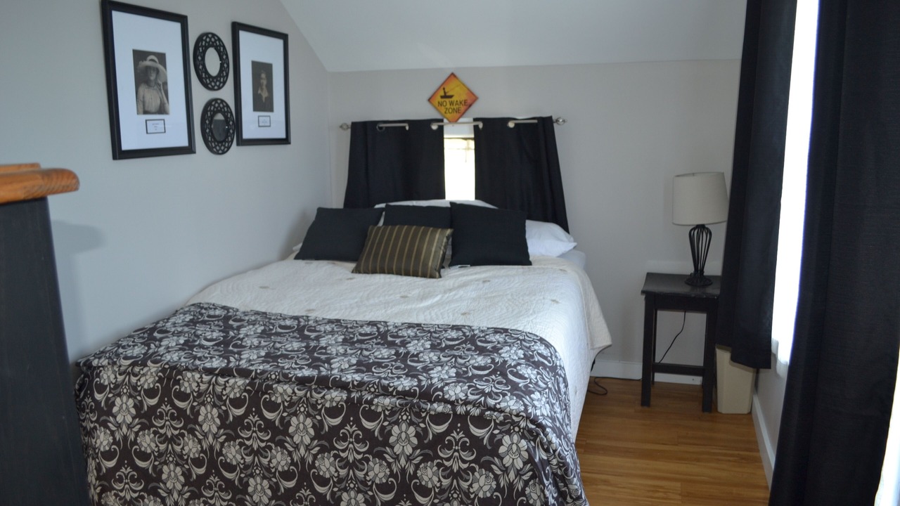 Photo of Bedroom in Lakewood