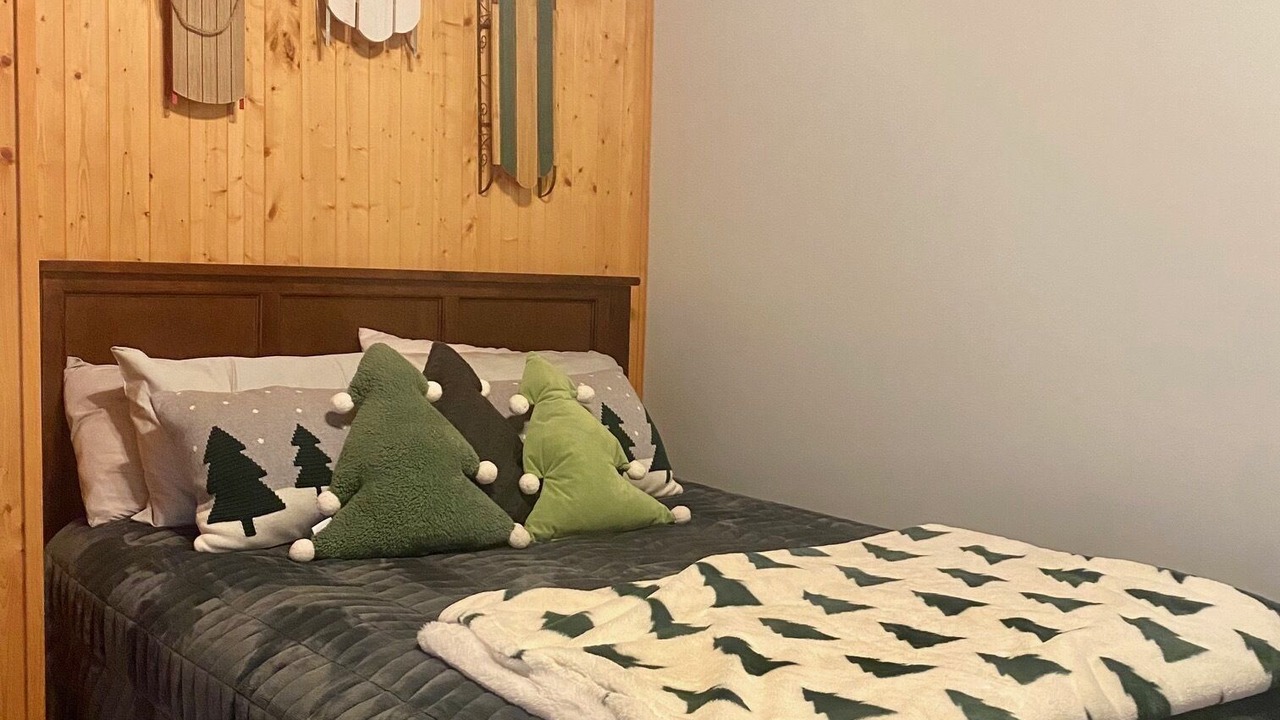 Photo of Bedroom in Blodgett Mills