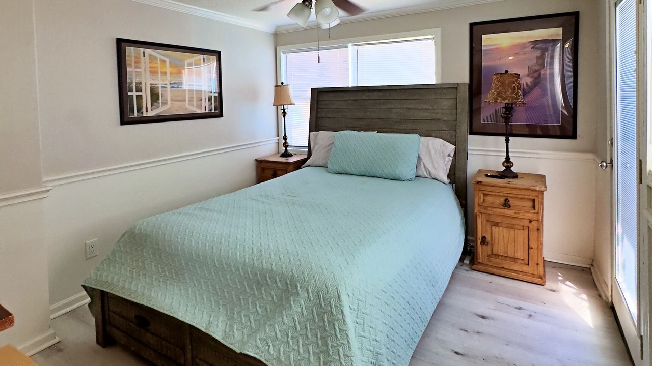 Photo of Bedroom in Surfside Beach