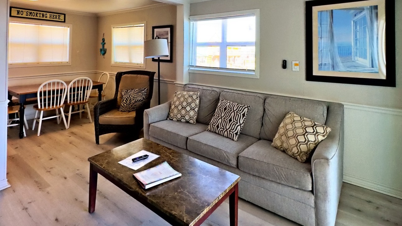 Photo of Livingroom in Surfside Beach