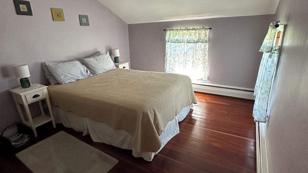 Photo of Bedroom in Burdett