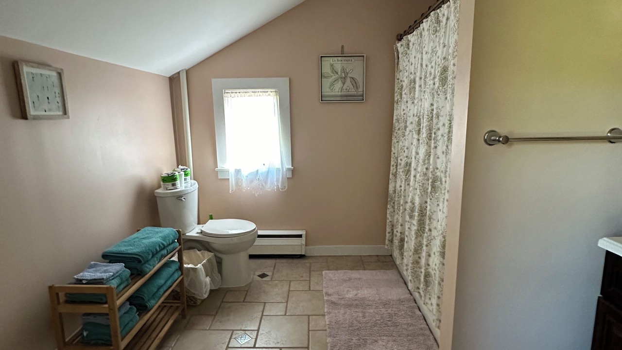 Photo of Bathroom in Burdett