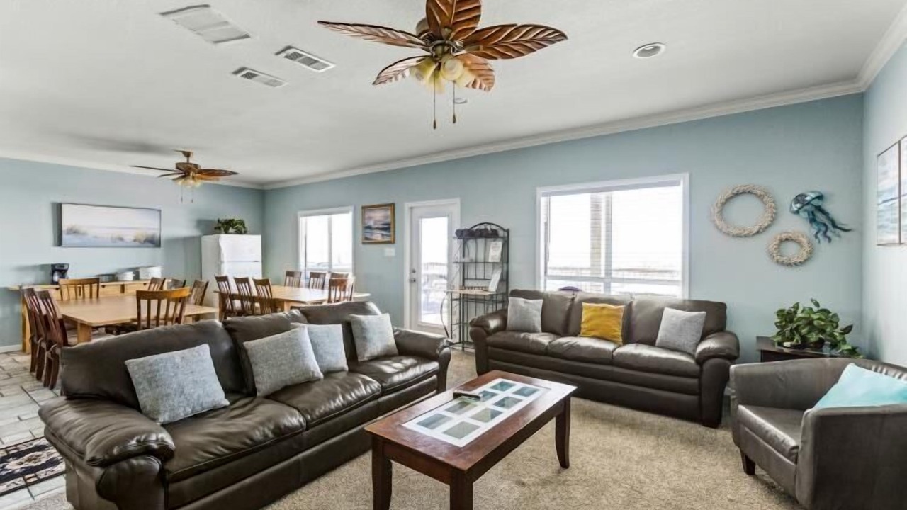 Photo of Livingroom in Surfside Beach