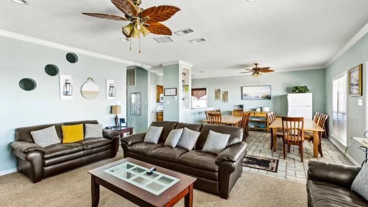 Photo of Livingroom in Surfside Beach