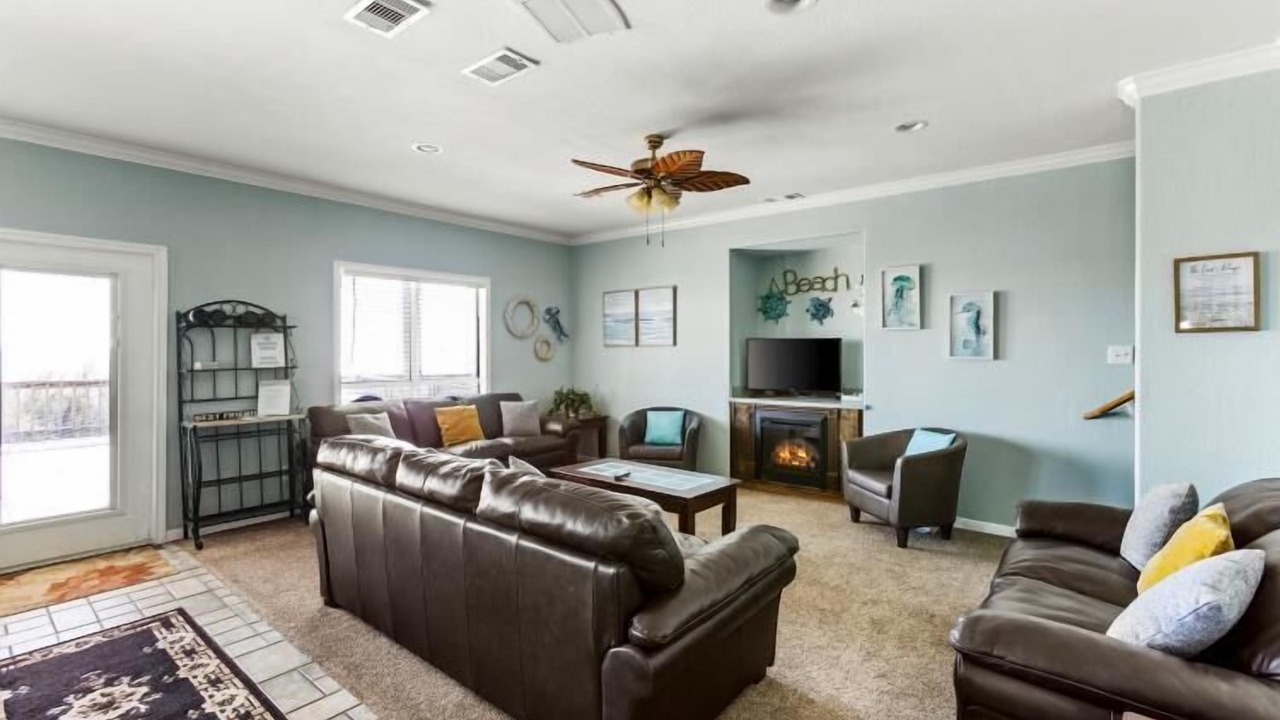 Photo of Livingroom in Surfside Beach