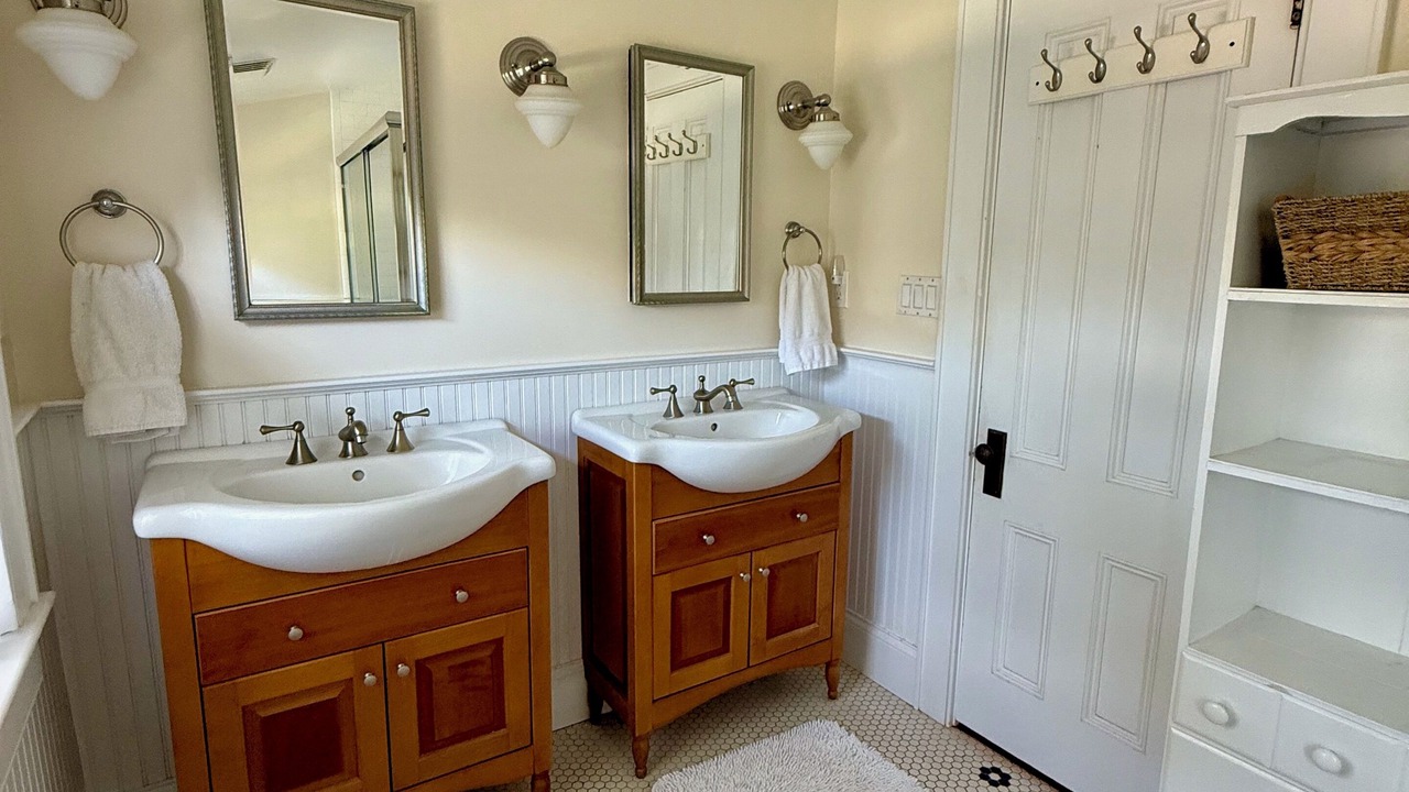 Photo of Bathroom in Village of Southampton