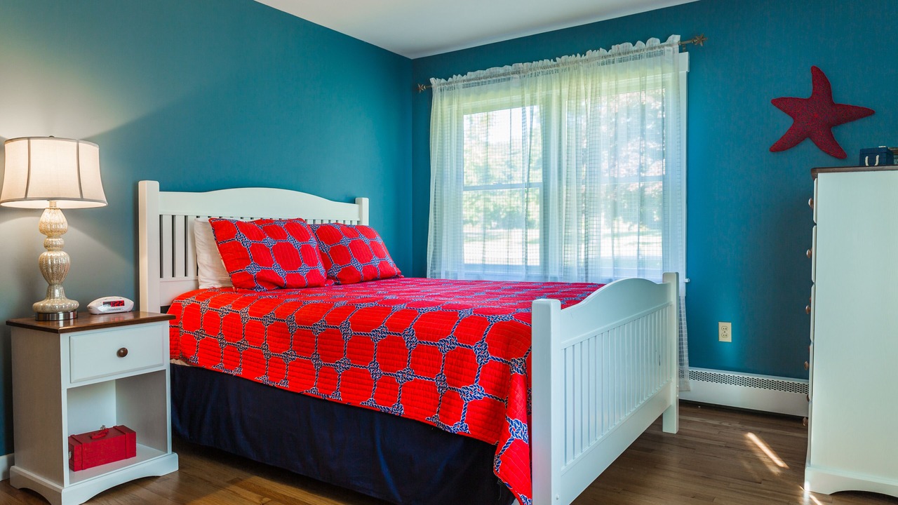 Photo of Bedroom in Glen Cove