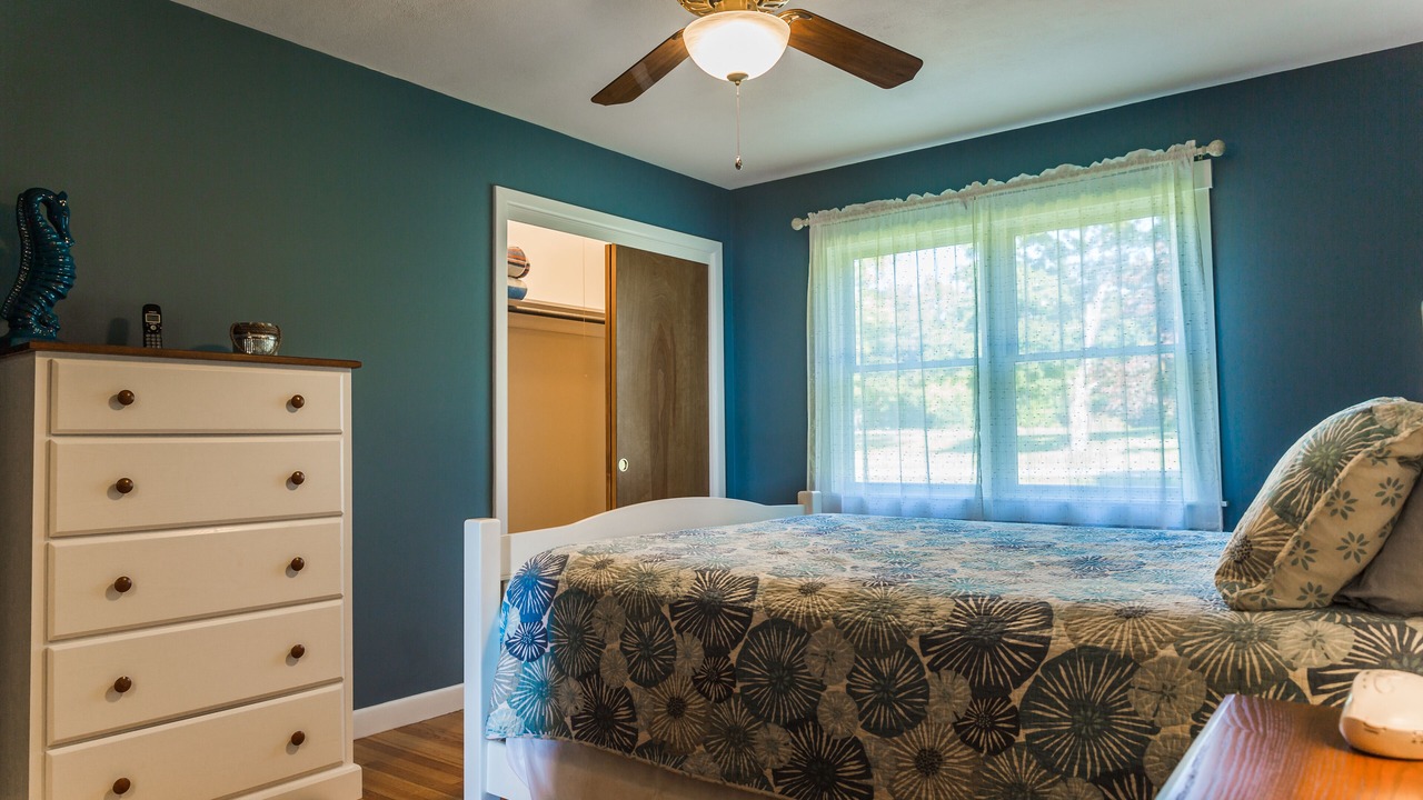 Photo of Bedroom in Glen Cove