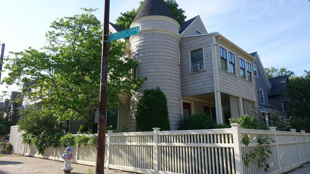 Photo of Outdoor in Neighborhood Nine