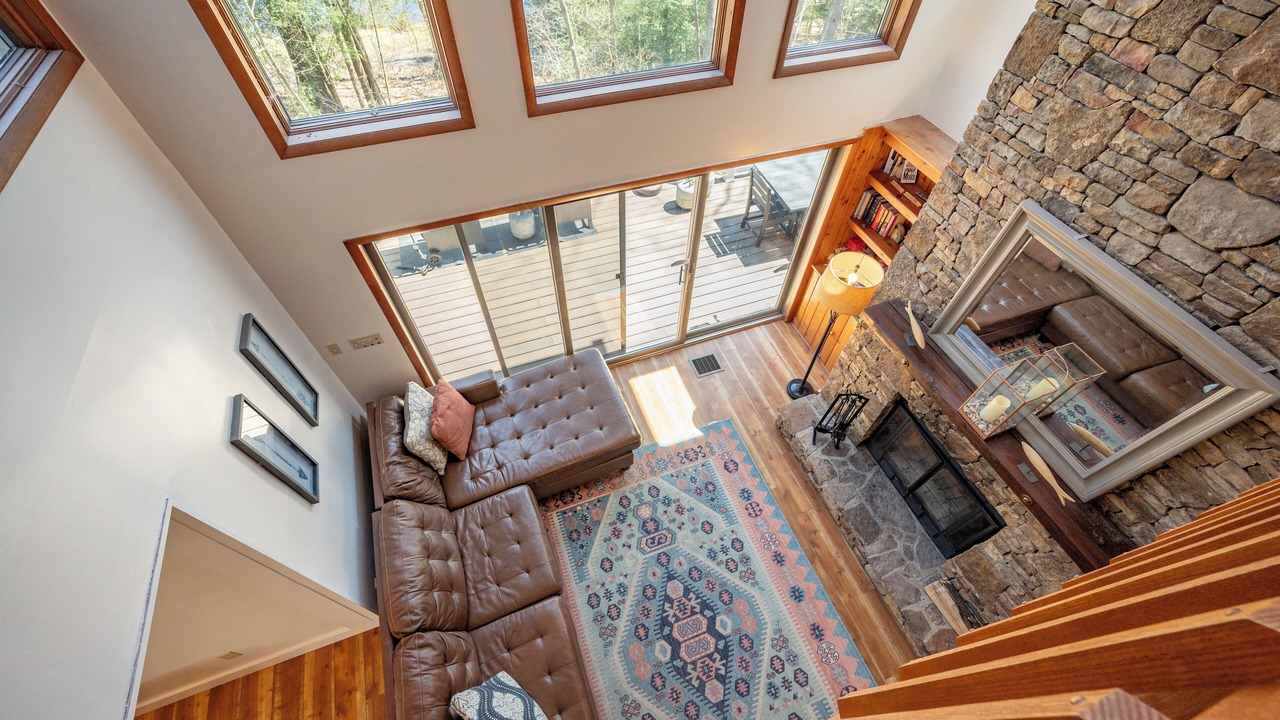 Photo of Livingroom in Oakland