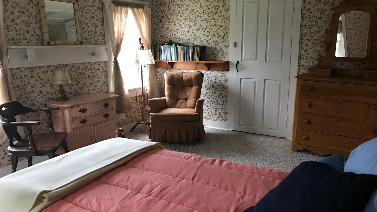 Photo of Bedroom in Lyndonville