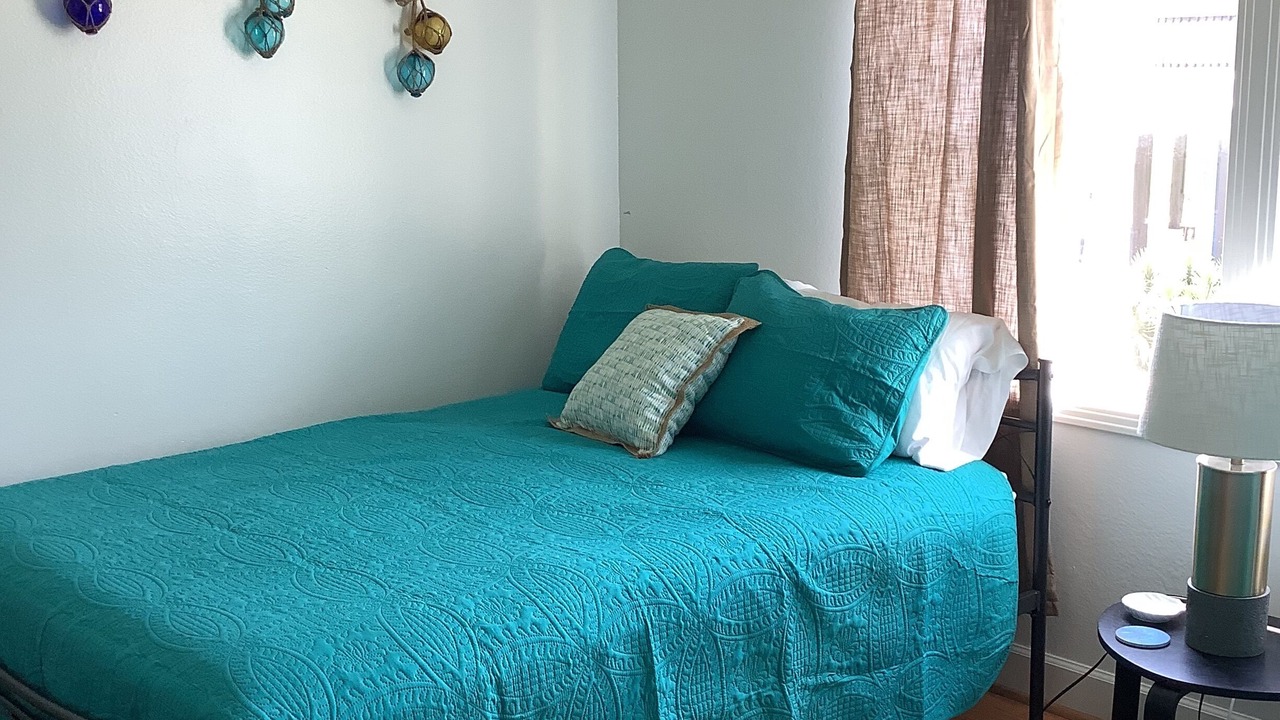 Photo of Bedroom in Bermuda Beach