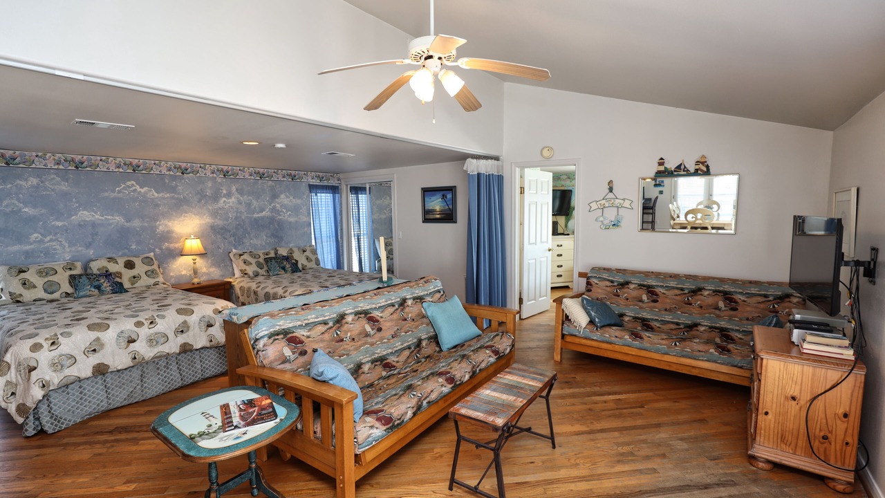 Photo of Bedroom in Galveston
