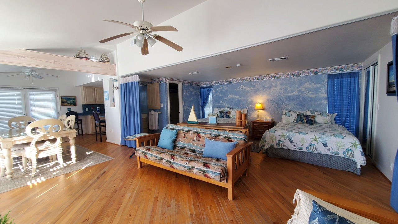 Photo of Bedroom in Galveston