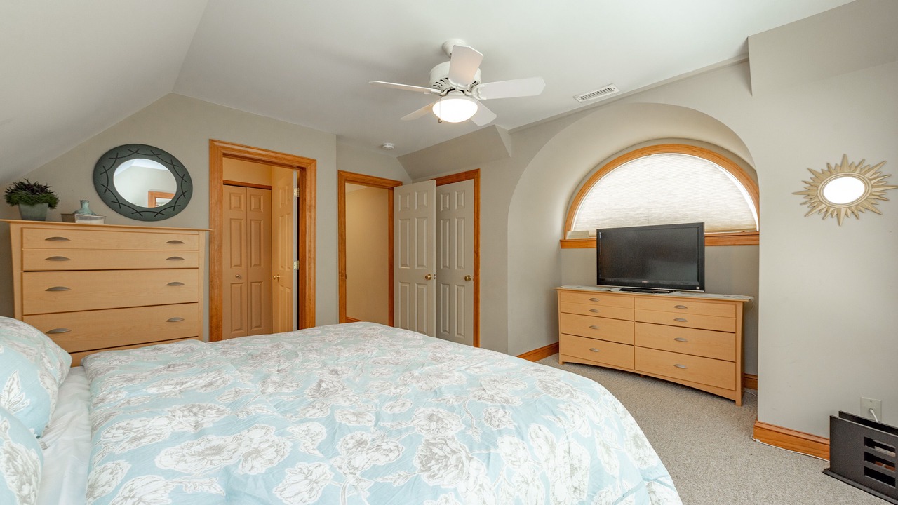 Photo of Bedroom in McHenry