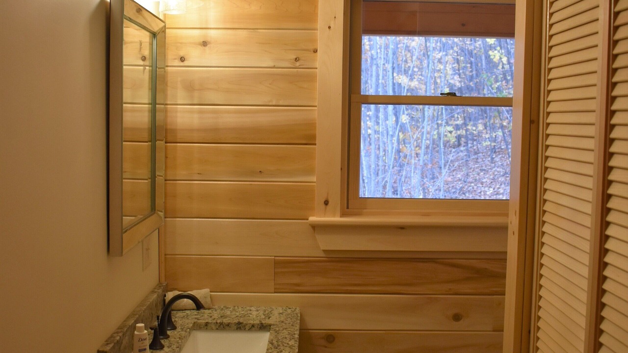 Photo of Bathroom in Gilead