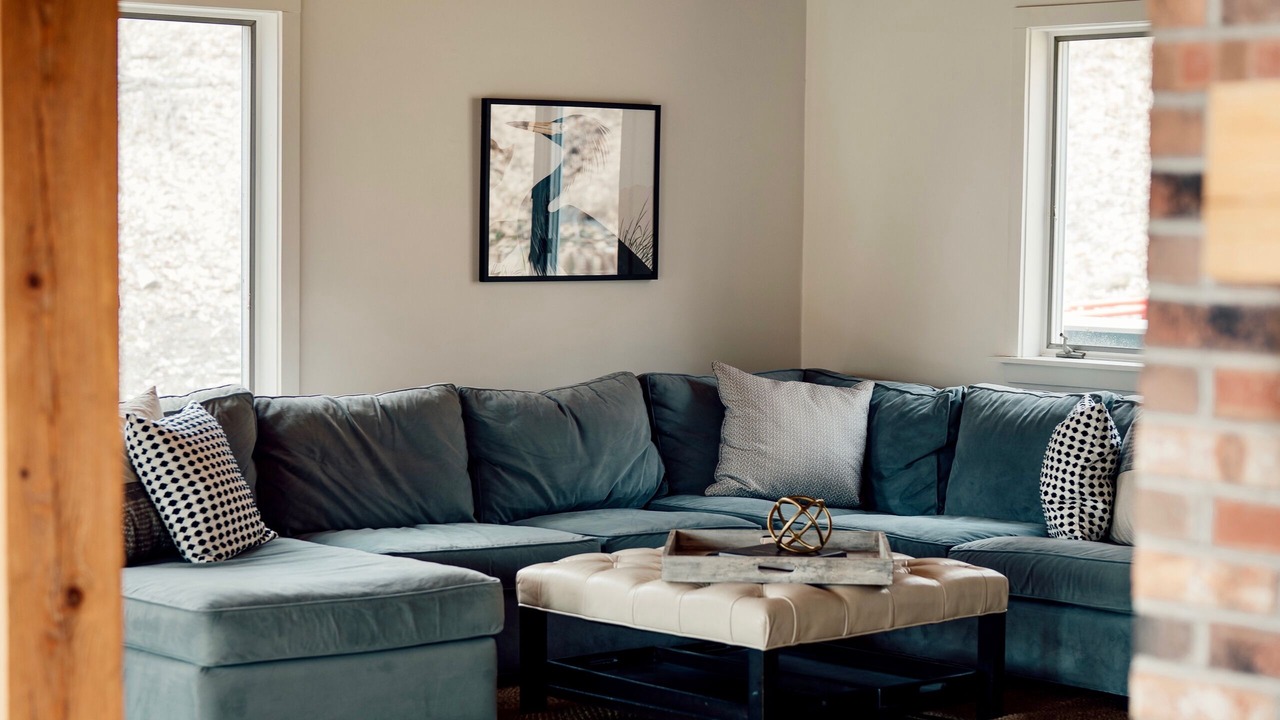 Photo of Livingroom in Hillsdale
