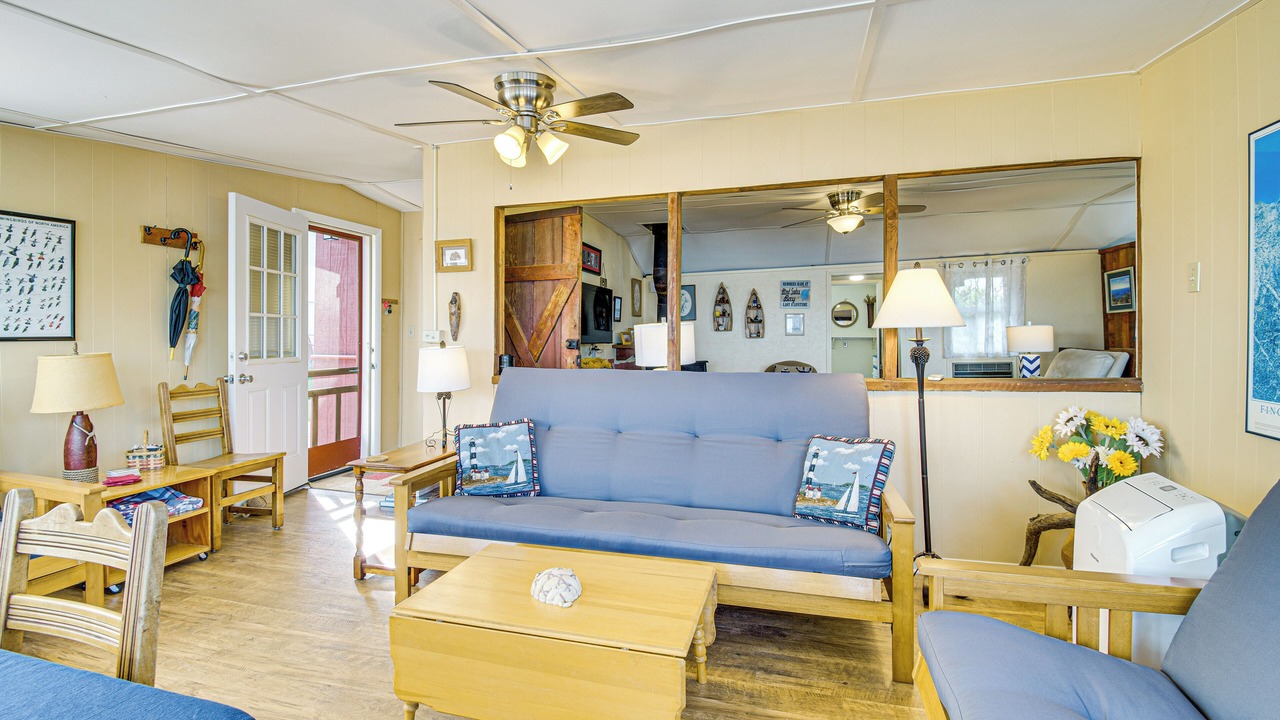 Photo of Livingroom in Red Creek